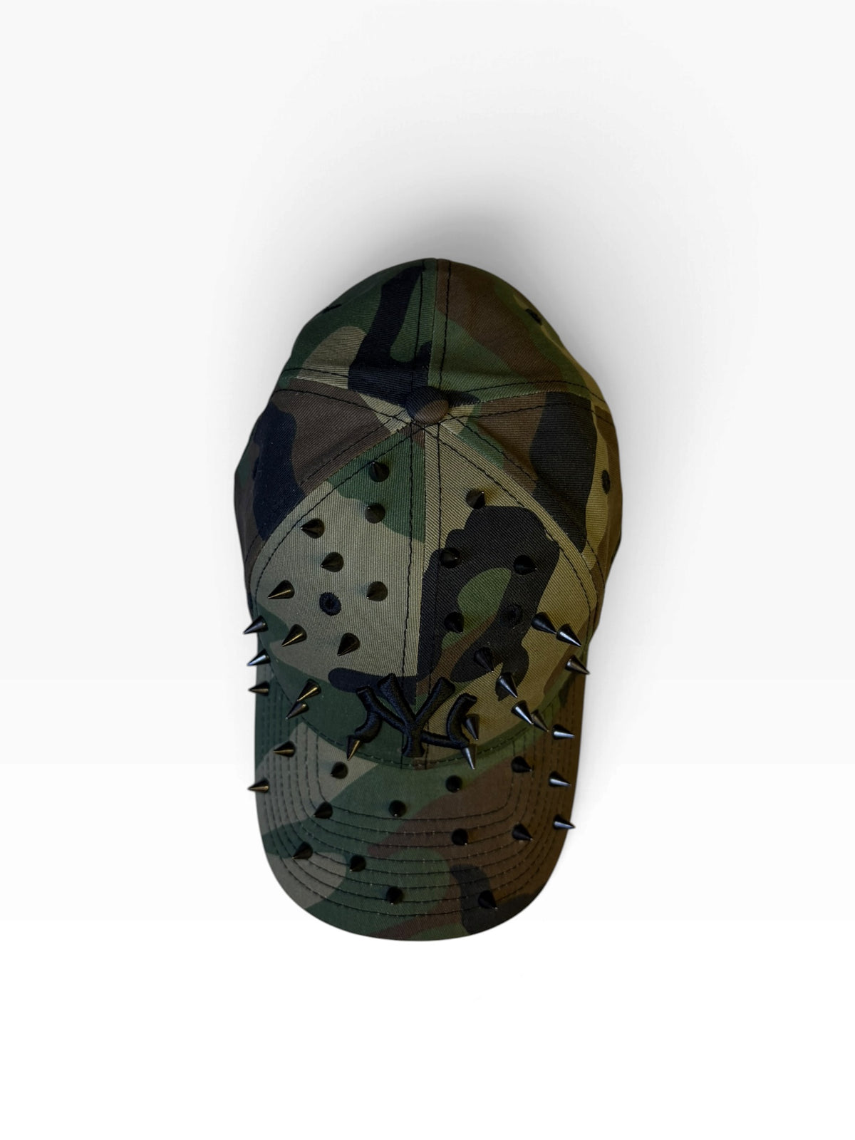 New era 9forty "StudsHelmet"