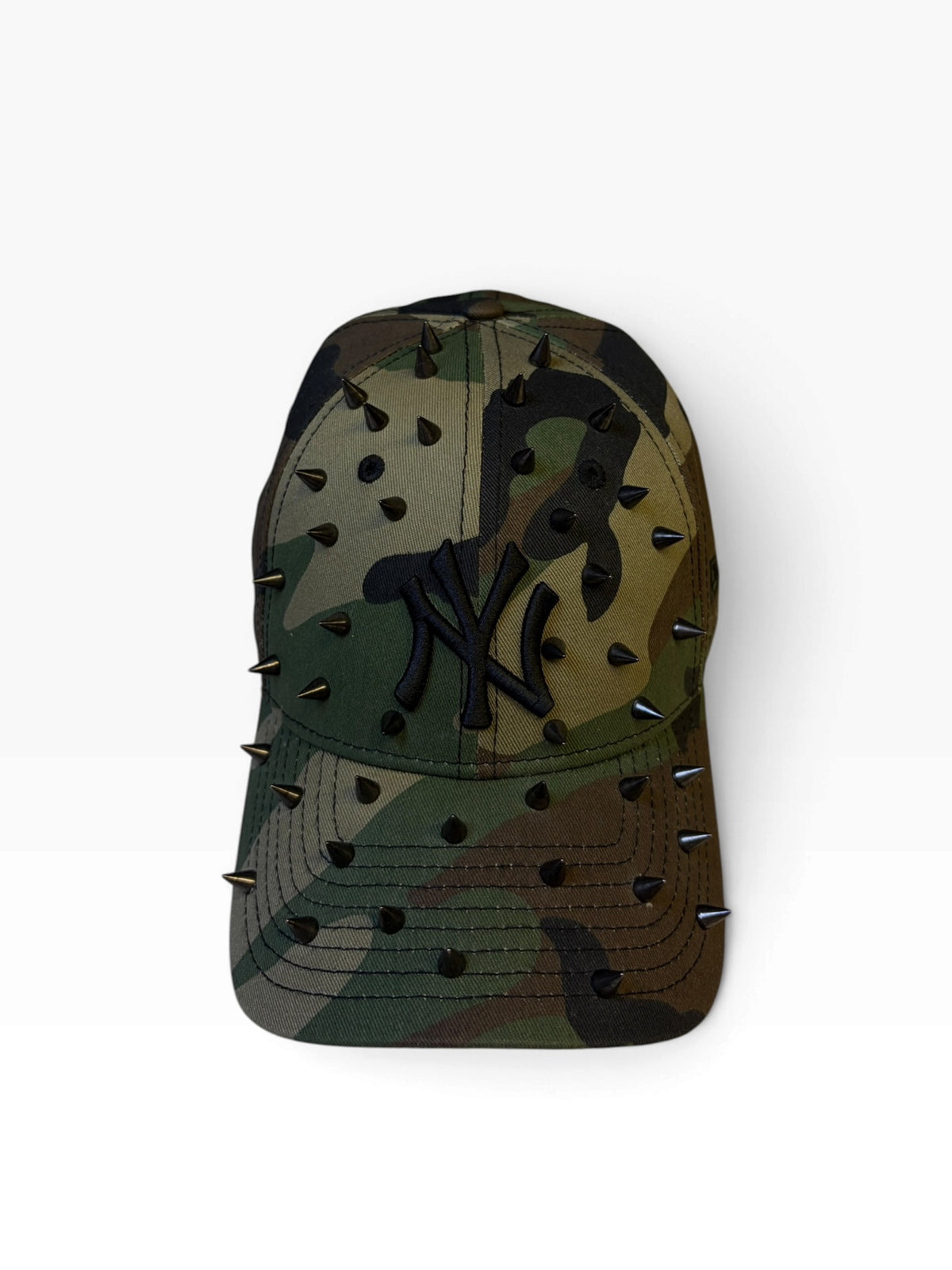 New era 9forty "StudsHelmet"