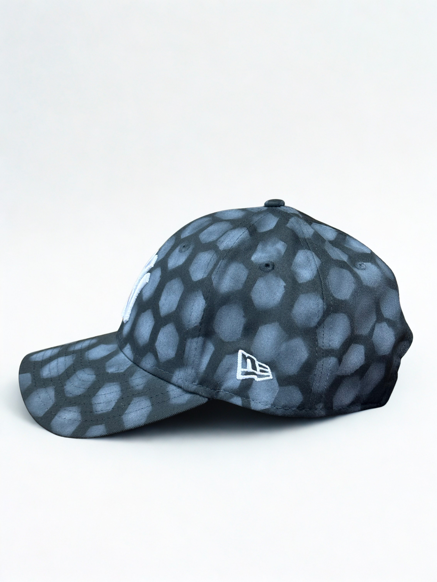 New era 9forty "LR002"